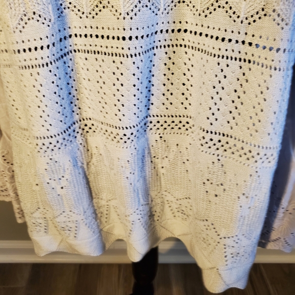 Dove Grey Eyelet Tunic top - Picture 4 of 7